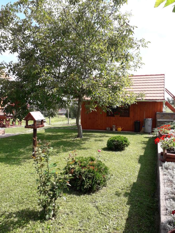 Matyas Apartman Tard Zewnętrze zdjęcie